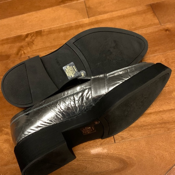 Echika Vince Camuto - Picture 5 of 6